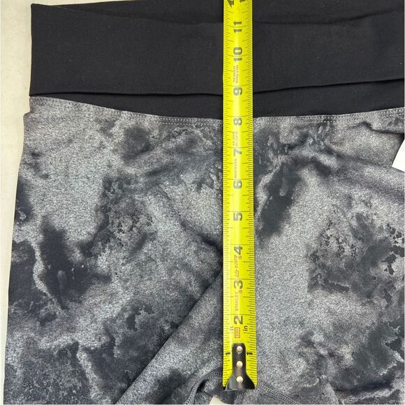 Hard Tail Capri Leggings Women's Medium Gray Pull-On Yoga High Rise Tie Dye NWT - Picture 6 of 7
